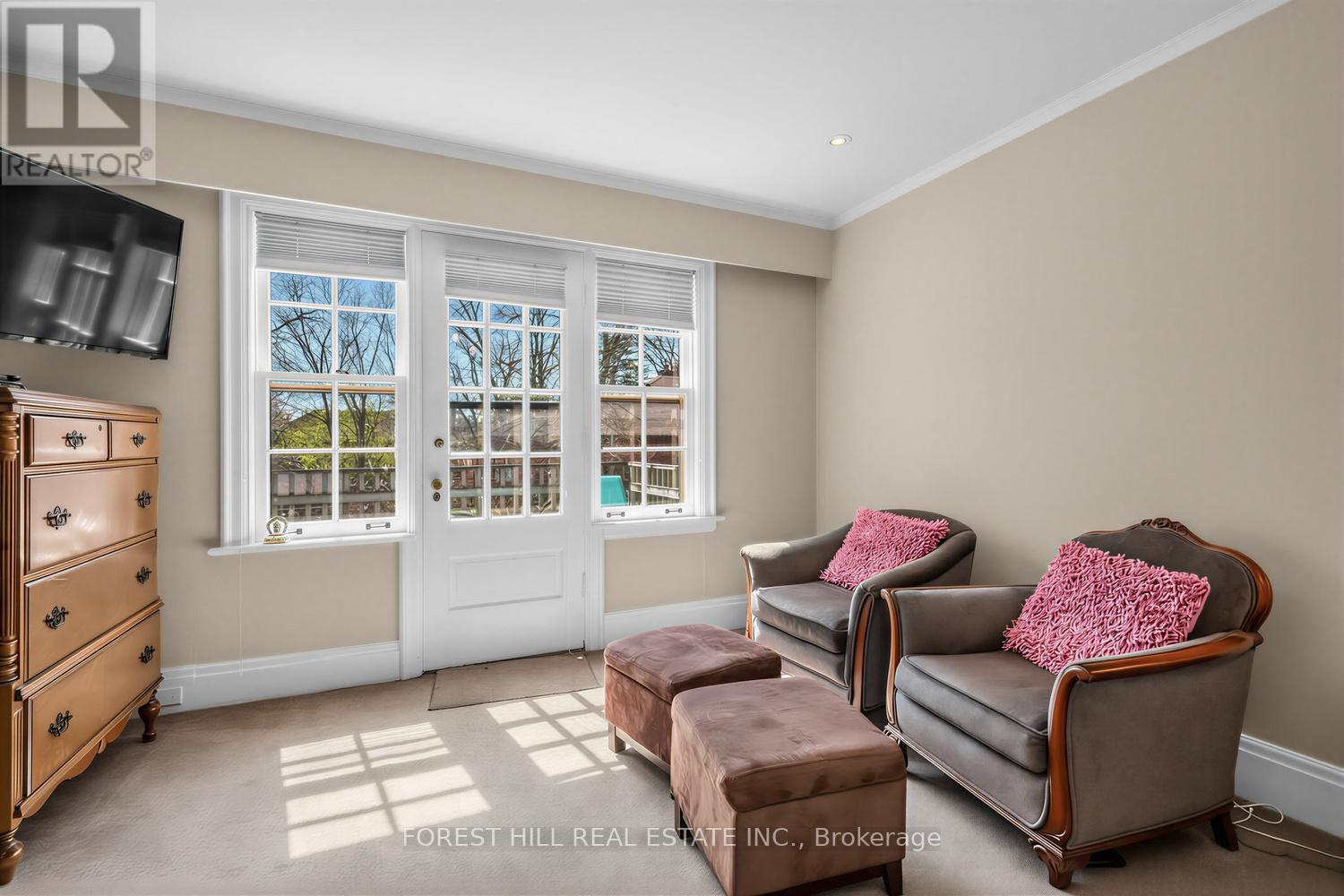 339 CORTLEIGH BOULEVARD - 19