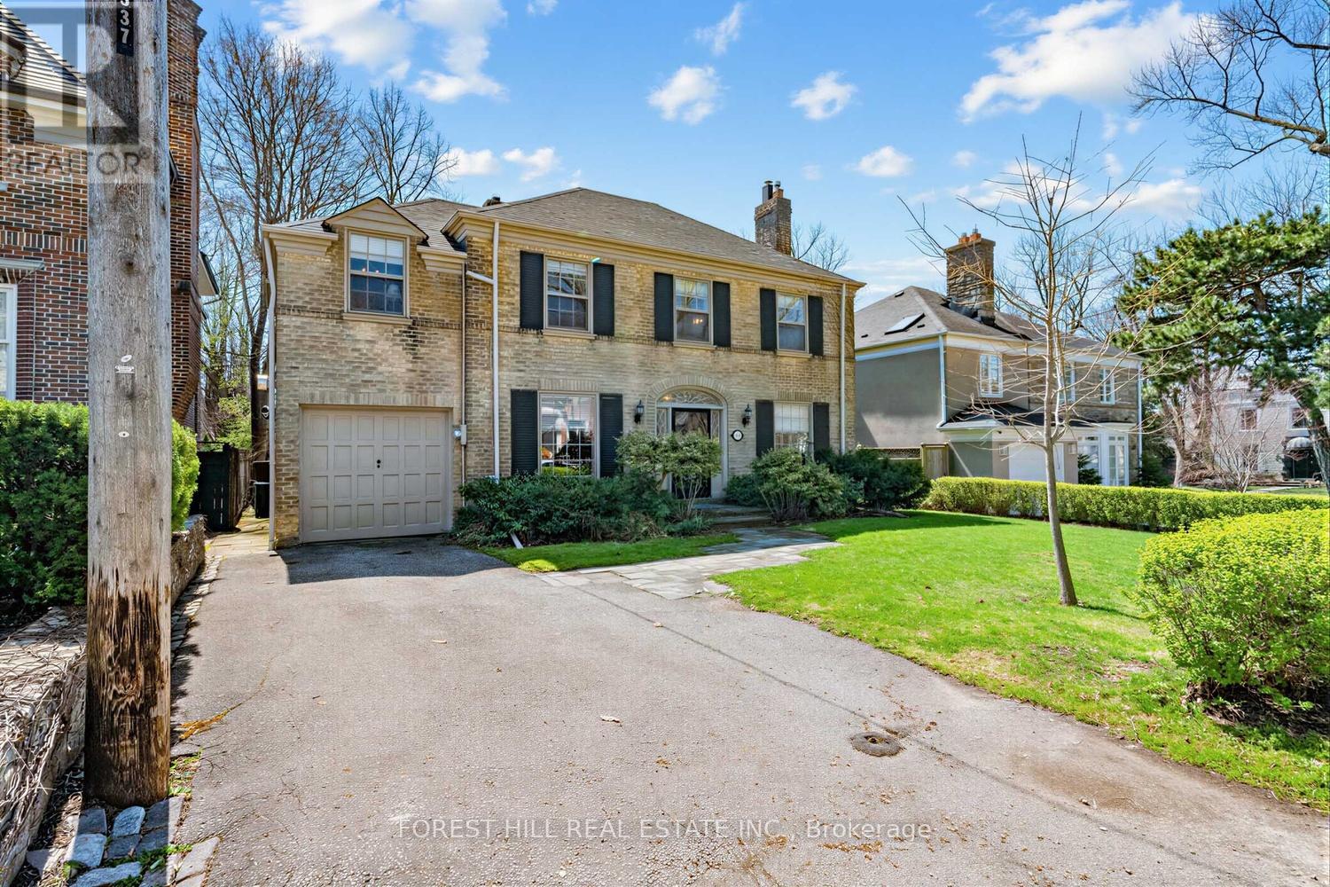 339 CORTLEIGH BOULEVARD - 2