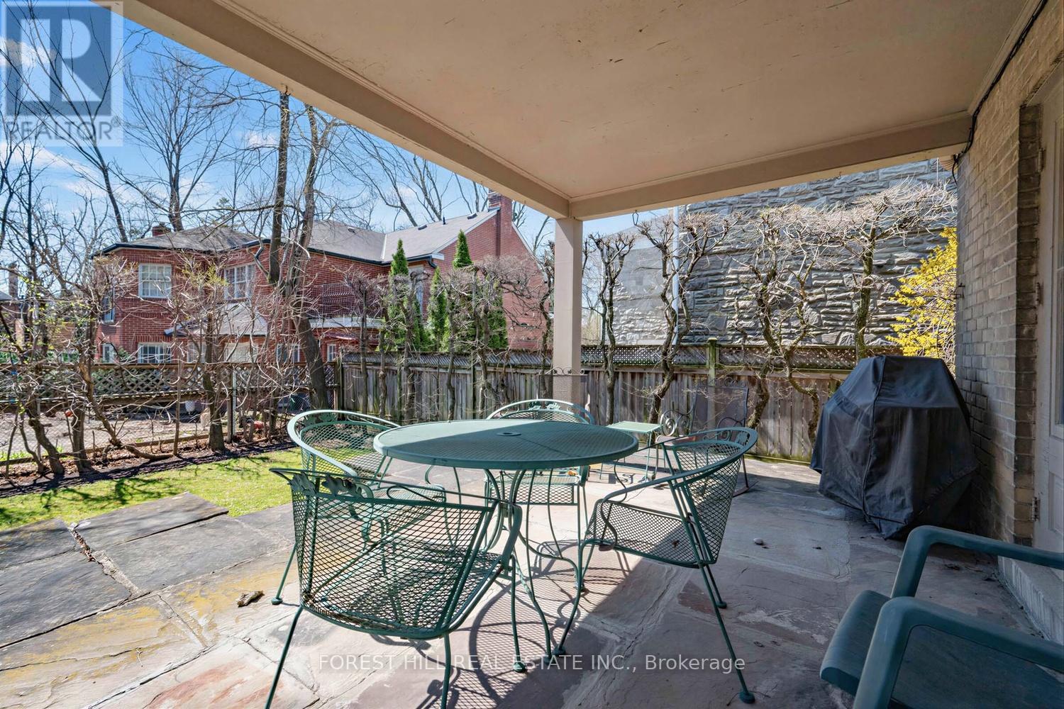 339 CORTLEIGH BOULEVARD - 24