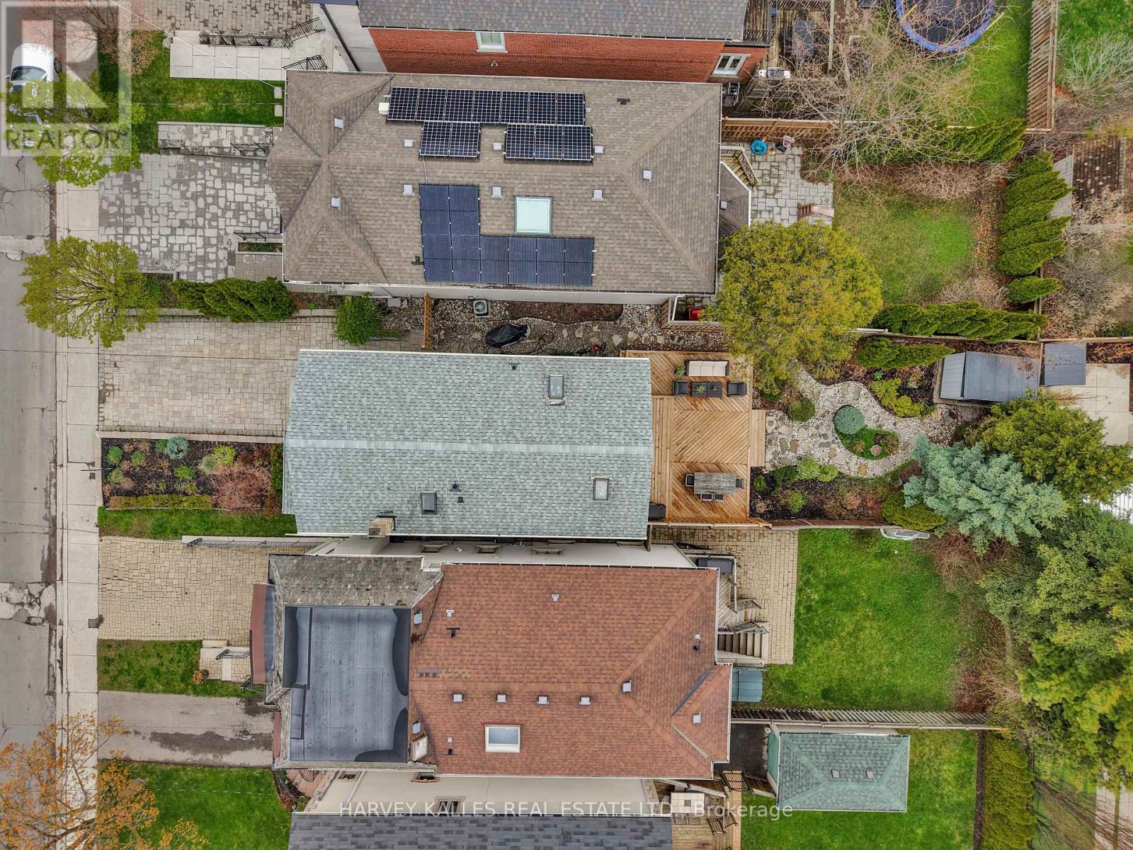 204 BROOKE AVENUE - 3