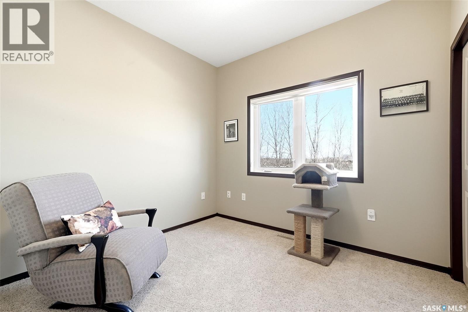 24 Bardel CRESCENT - 21