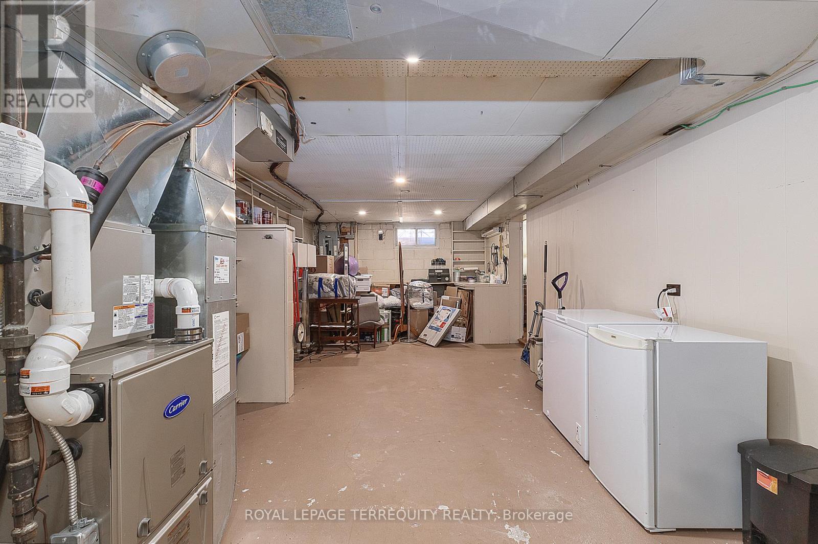 32 ADMIRAL ROAD - 23