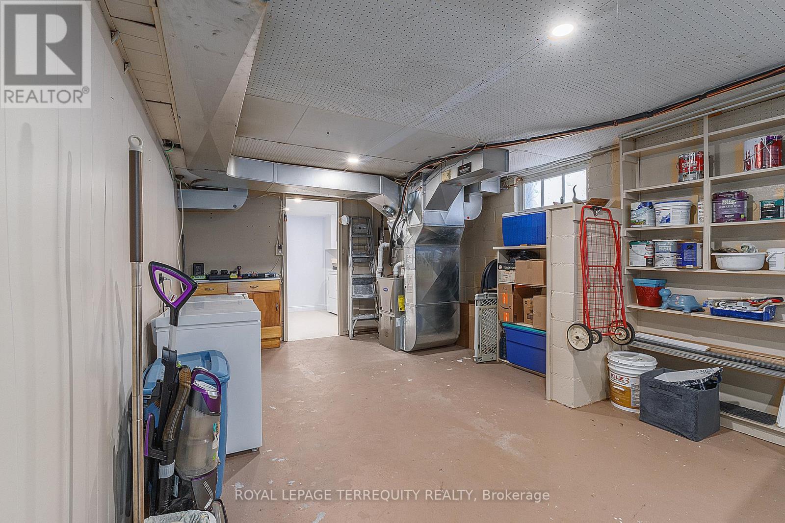 32 ADMIRAL ROAD - 24