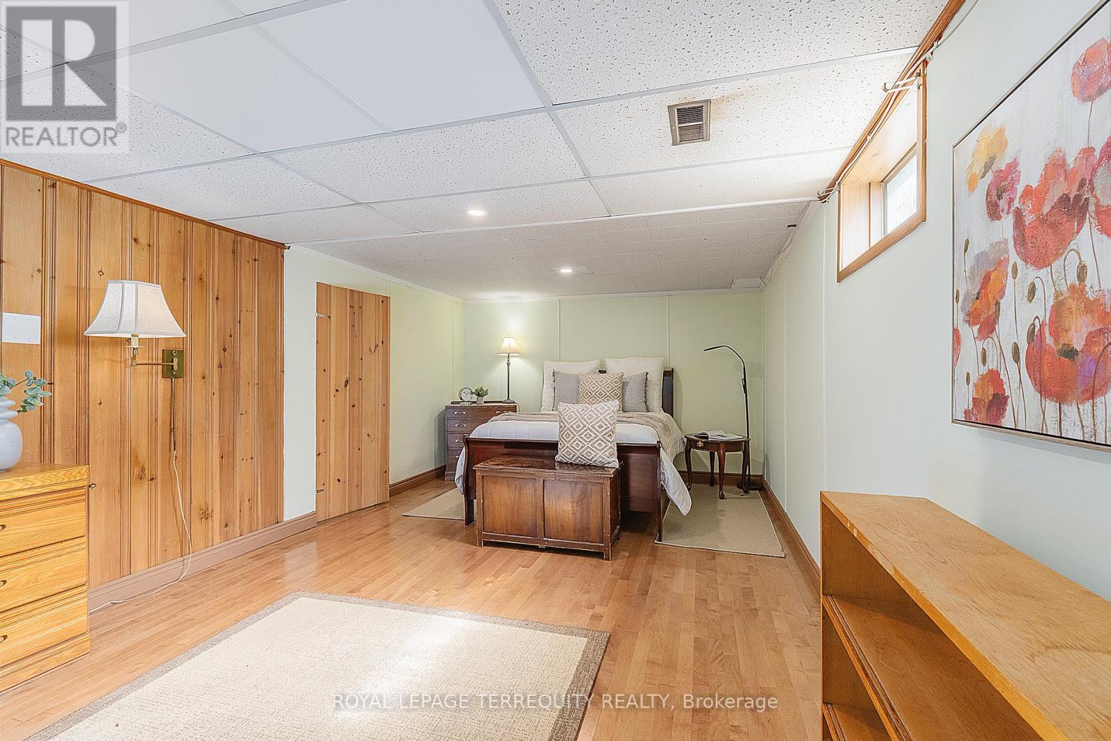 32 ADMIRAL ROAD - 26