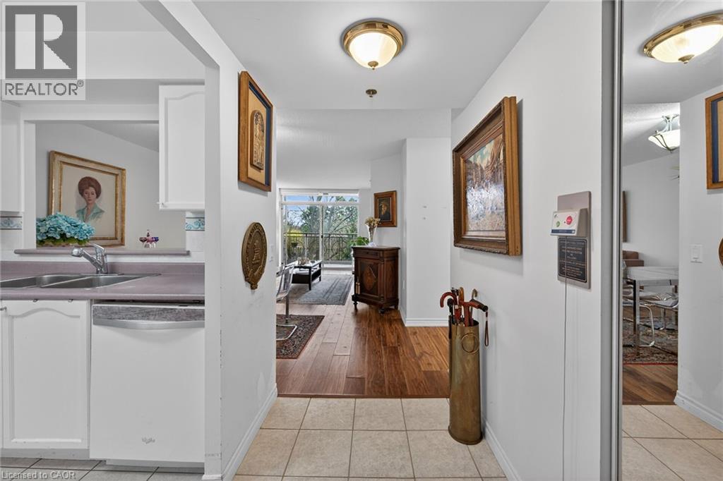 #1410 100 BURLOAK Drive - 4