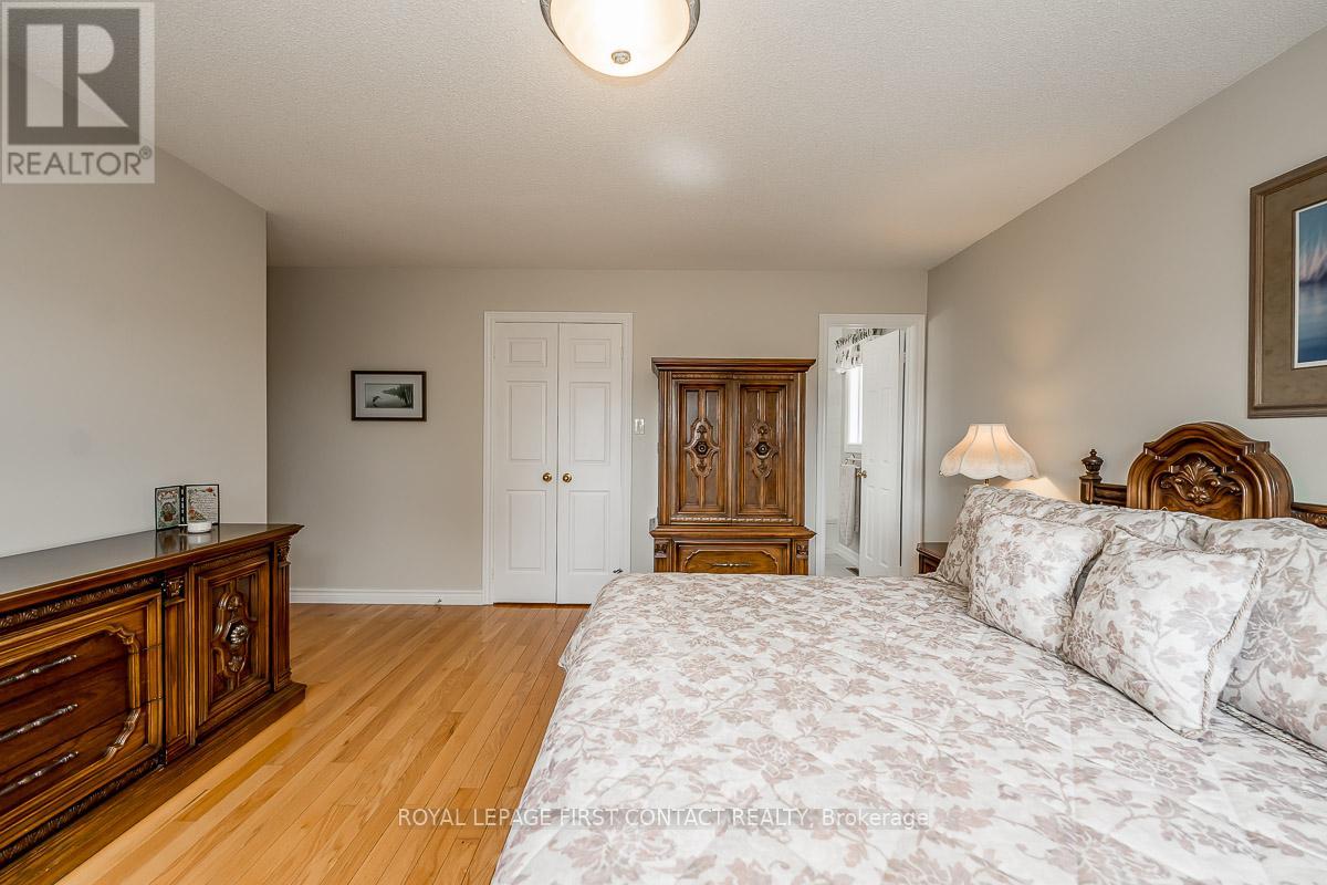 35 GIBBON DRIVE - 16