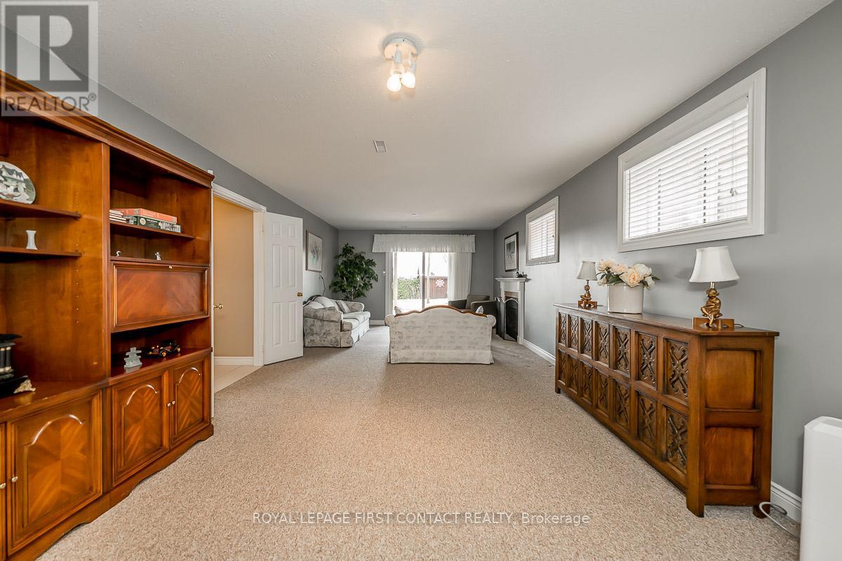 35 GIBBON DRIVE - 22
