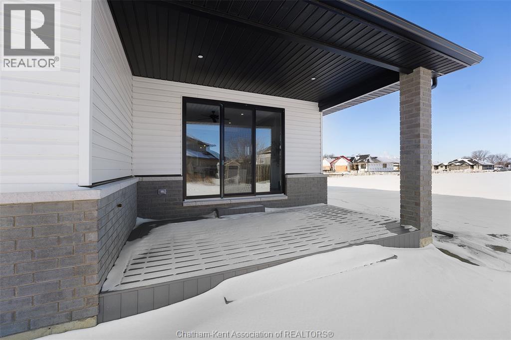 111 Fenceline DRIVE, Chatham, Ontario, N7M6B4 — Photo 5