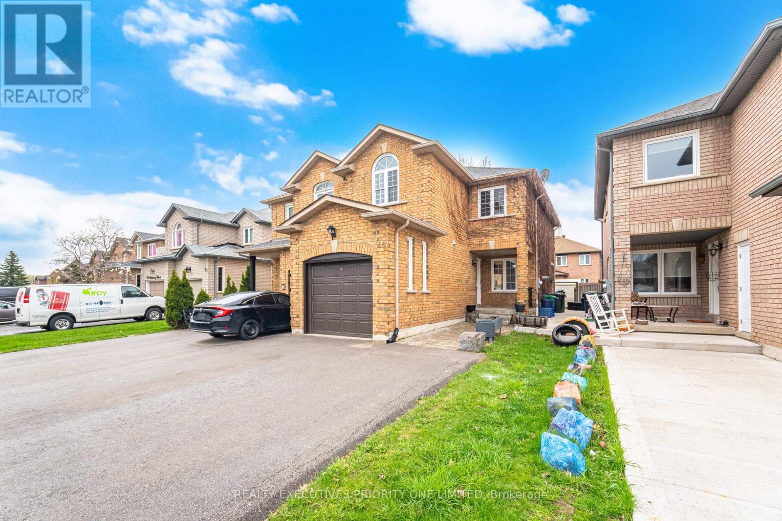 24 ARCHBURY CIRCLE - 2