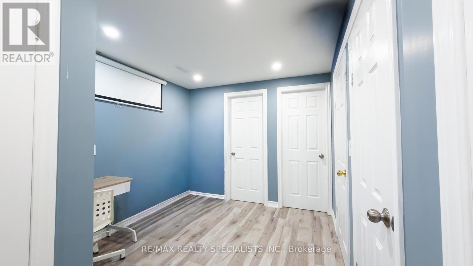13 BURNSTOWN CIRCLE - 21