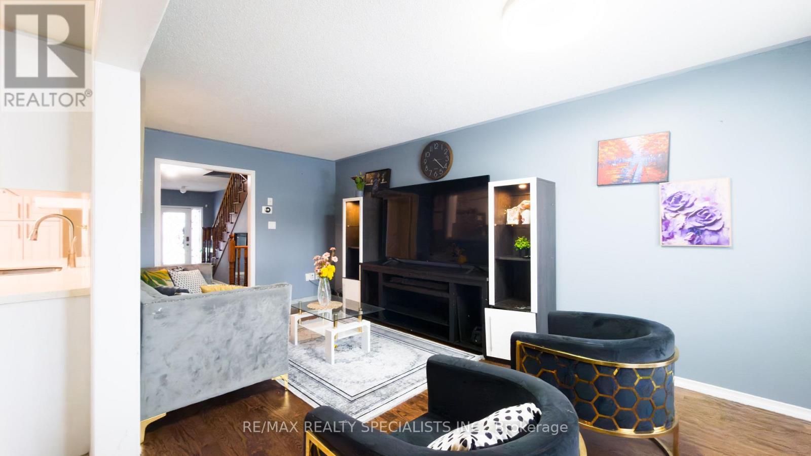 13 BURNSTOWN CIRCLE - 5