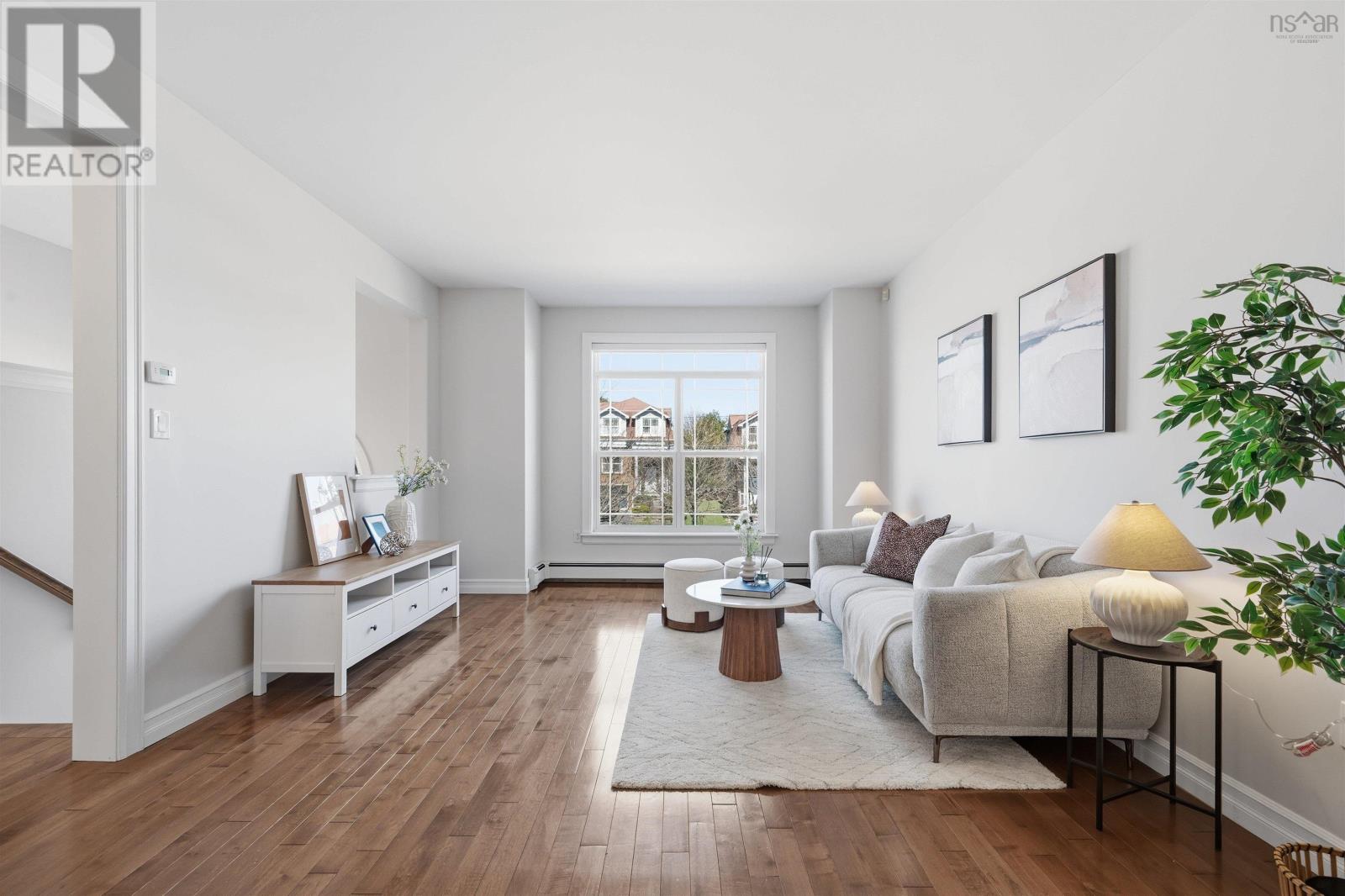 Property 7 of 47 of 32 Windstone Close