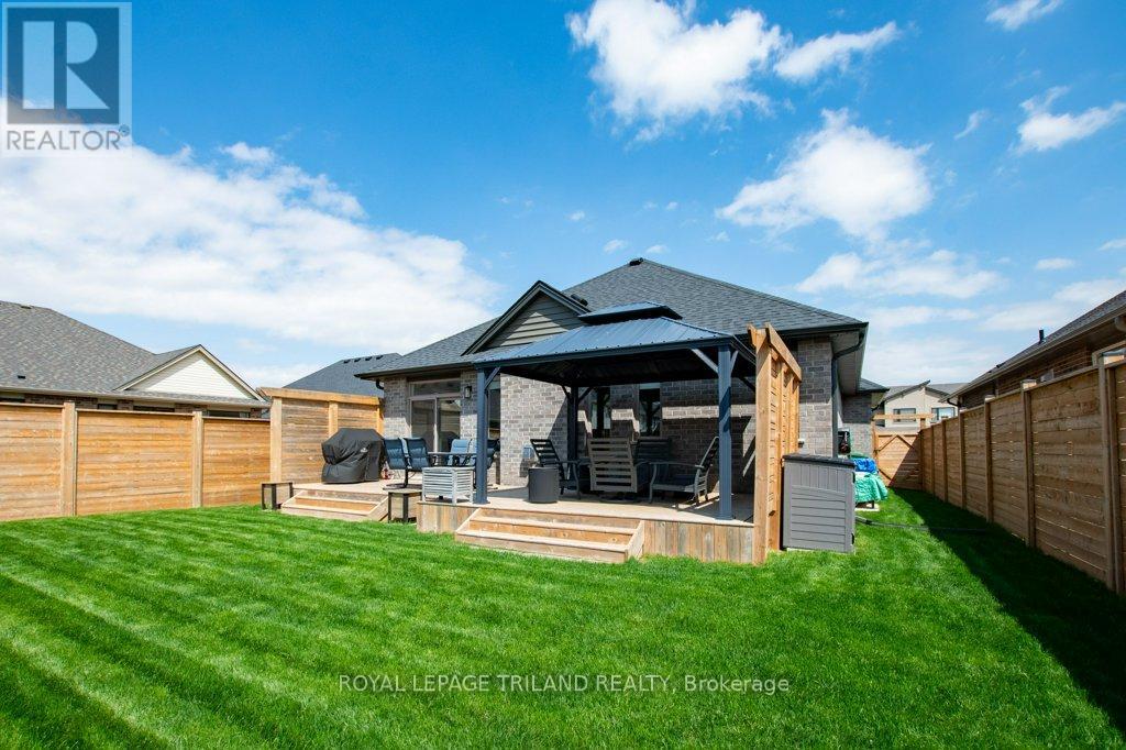 252 RENAISSANCE DRIVE - 43
