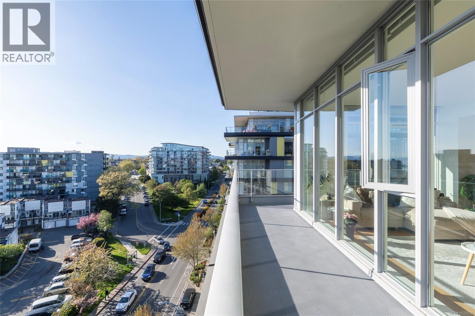 #803 373 Tyee Rd - 21