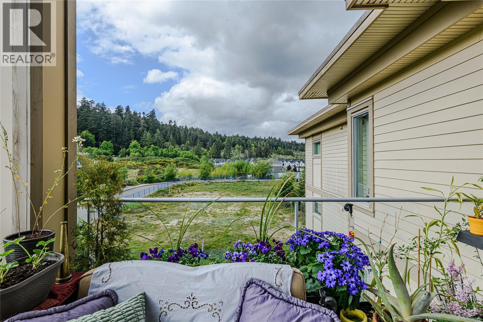 #405 3223 Selleck Way - 14