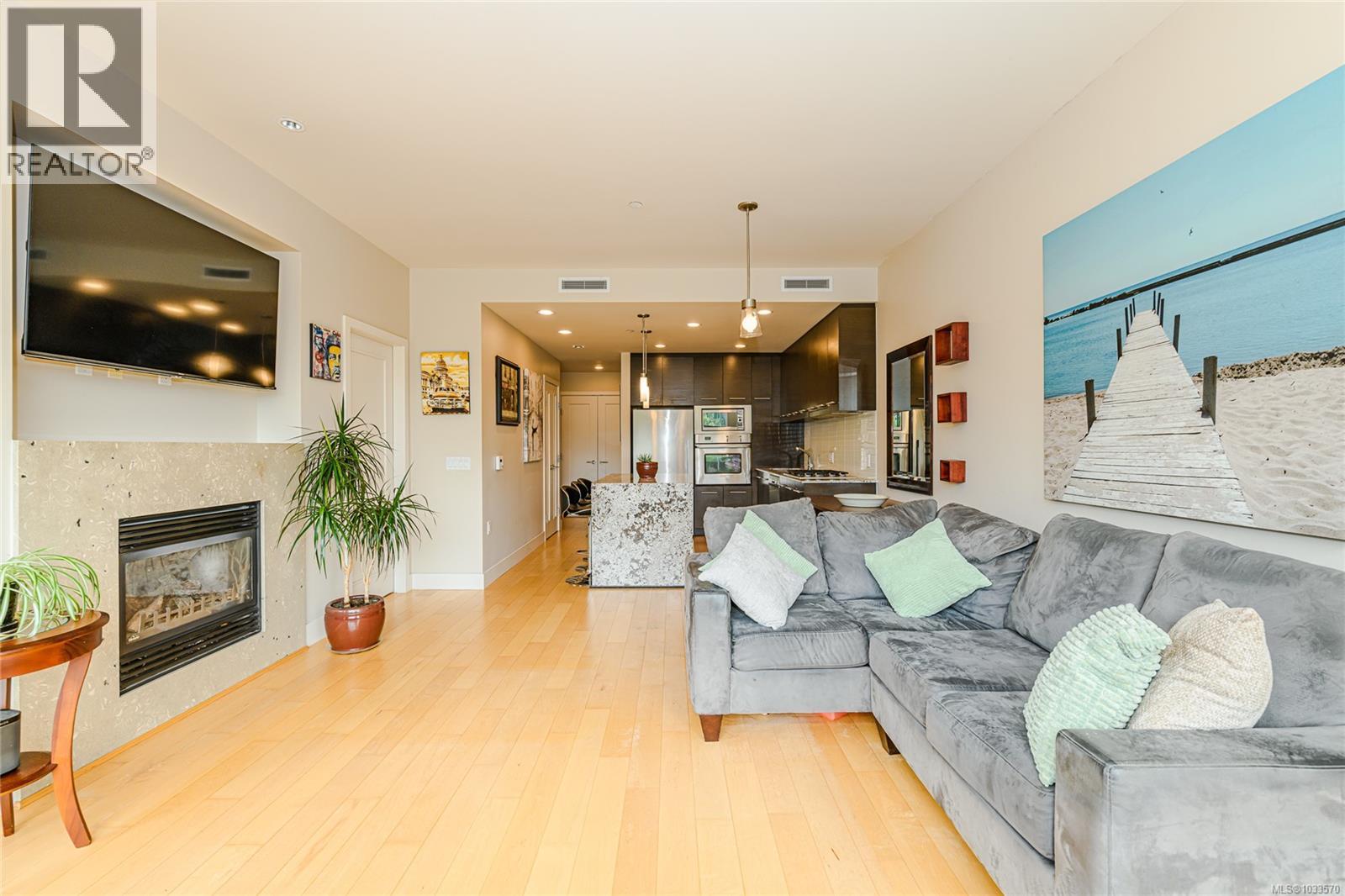 #405 3223 Selleck Way - 24