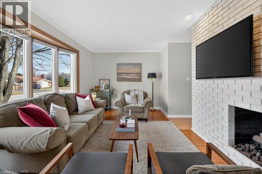 362 PEPPER Drive - 11