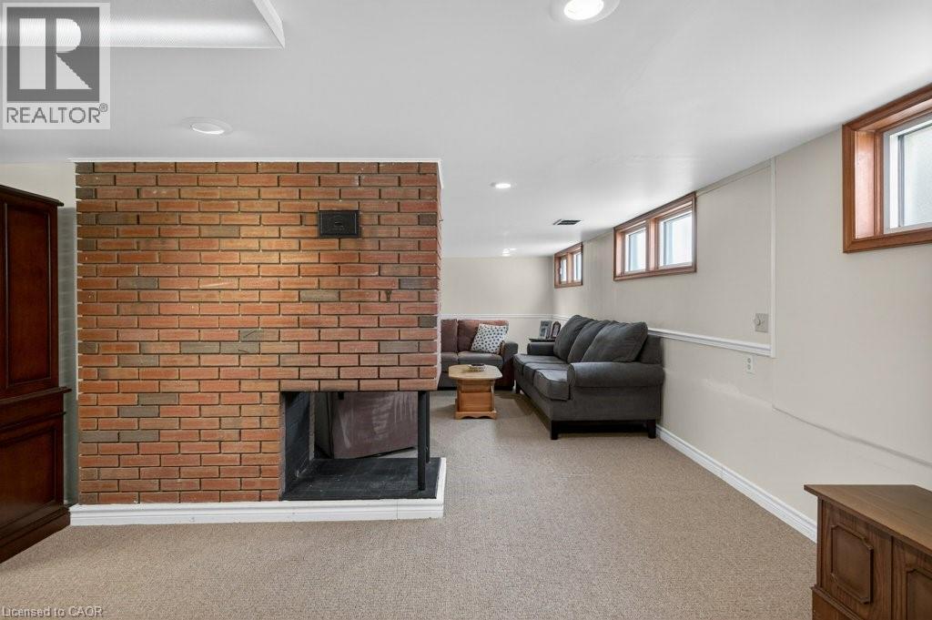 362 PEPPER Drive - 34