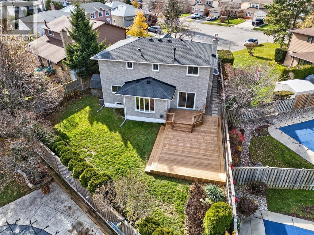 2347 TWEEDSMUIR Court, Burlington, Ontario, L7P4K9 — Photo 36