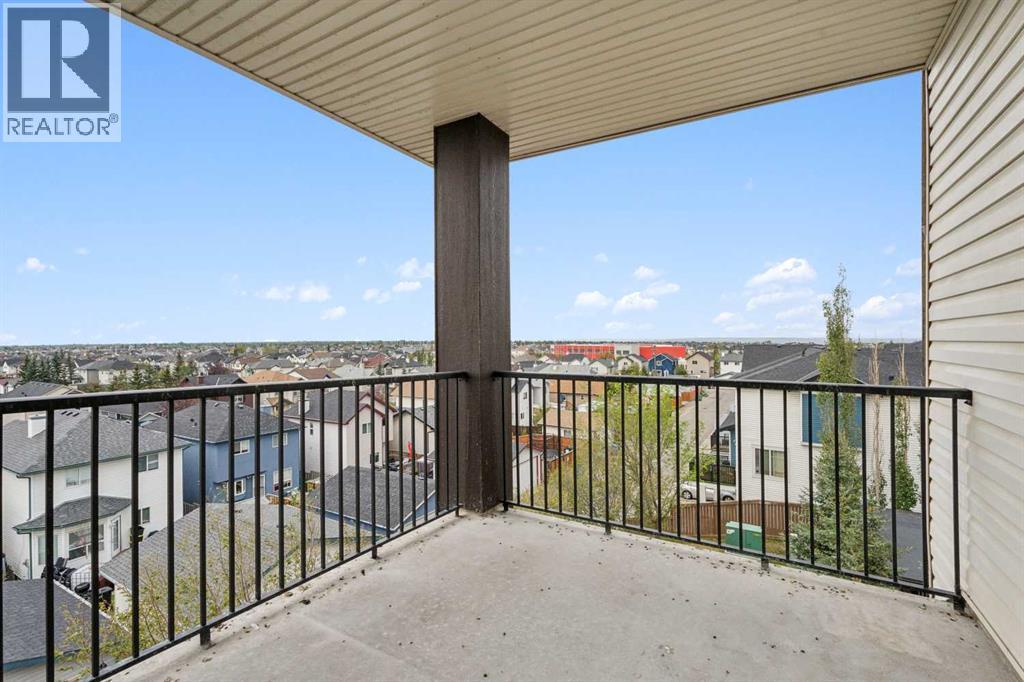 #427 355 Taralake Way NE - 24