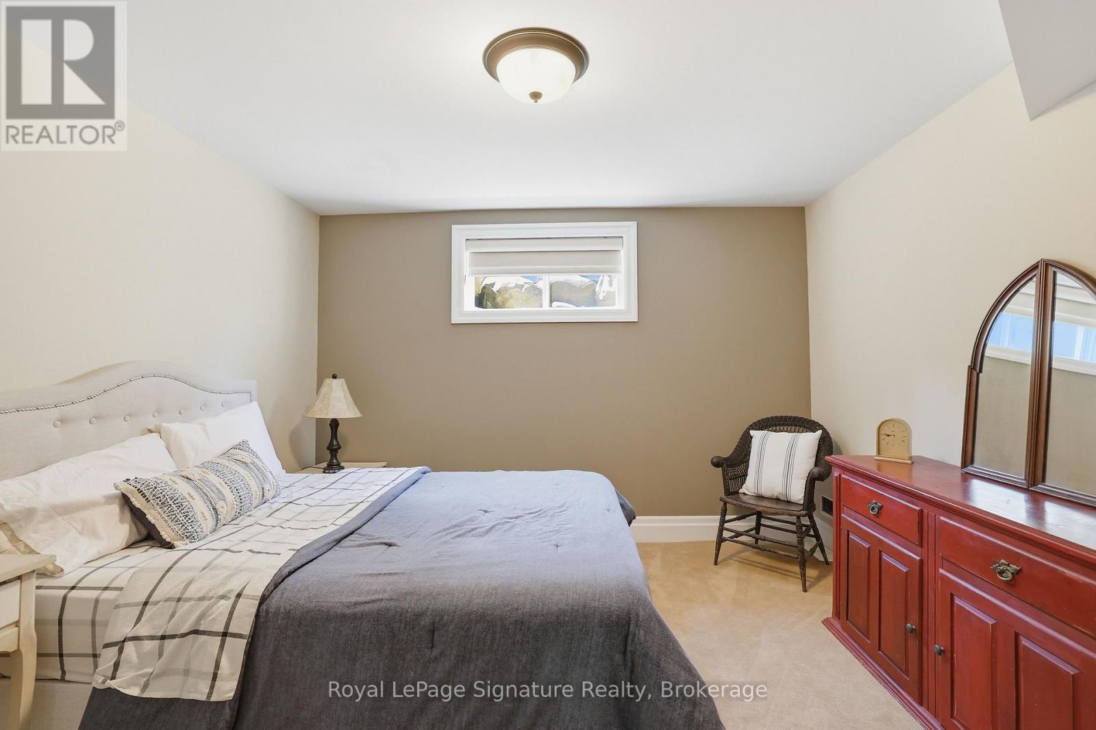 149 EAST RIDGE DRIVE - 32