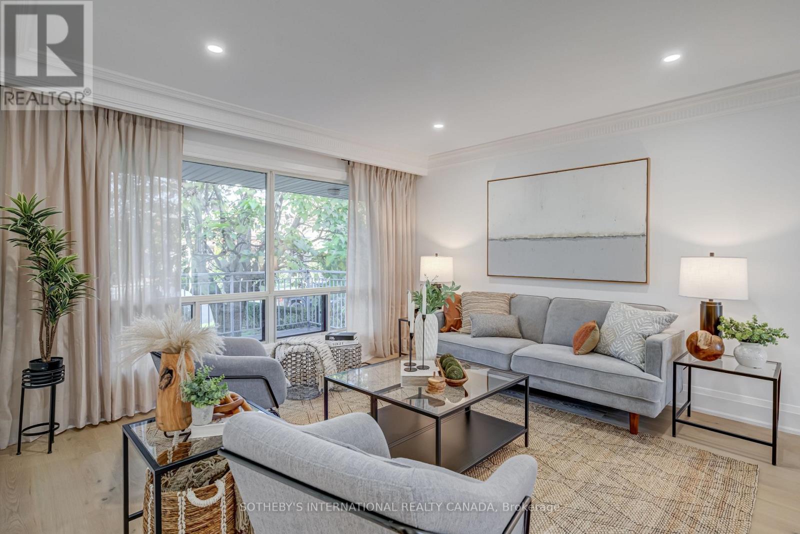 34 EUPHRASIA DRIVE - 11