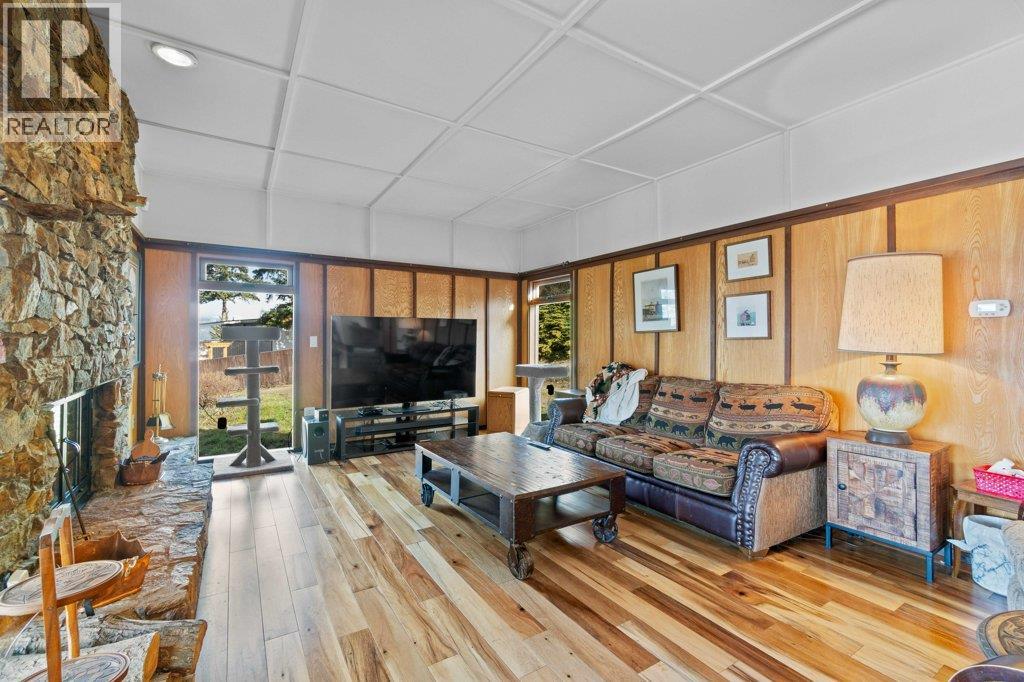 1321 10 Avenue NE - 50