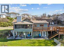 Kitchen - 1321 10 Avenue Ne, Salmon Arm, BC V1E2V6 Photo 11