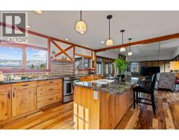 1321 10 Avenue Ne, Salmon Arm, BC V1E2V6 Photo 42