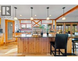 1321 10 Avenue Ne, Salmon Arm, BC V1E2V6 Photo 34