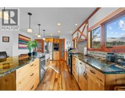 1321 10 Avenue Ne, Salmon Arm, BC V1E2V6 Photo 35