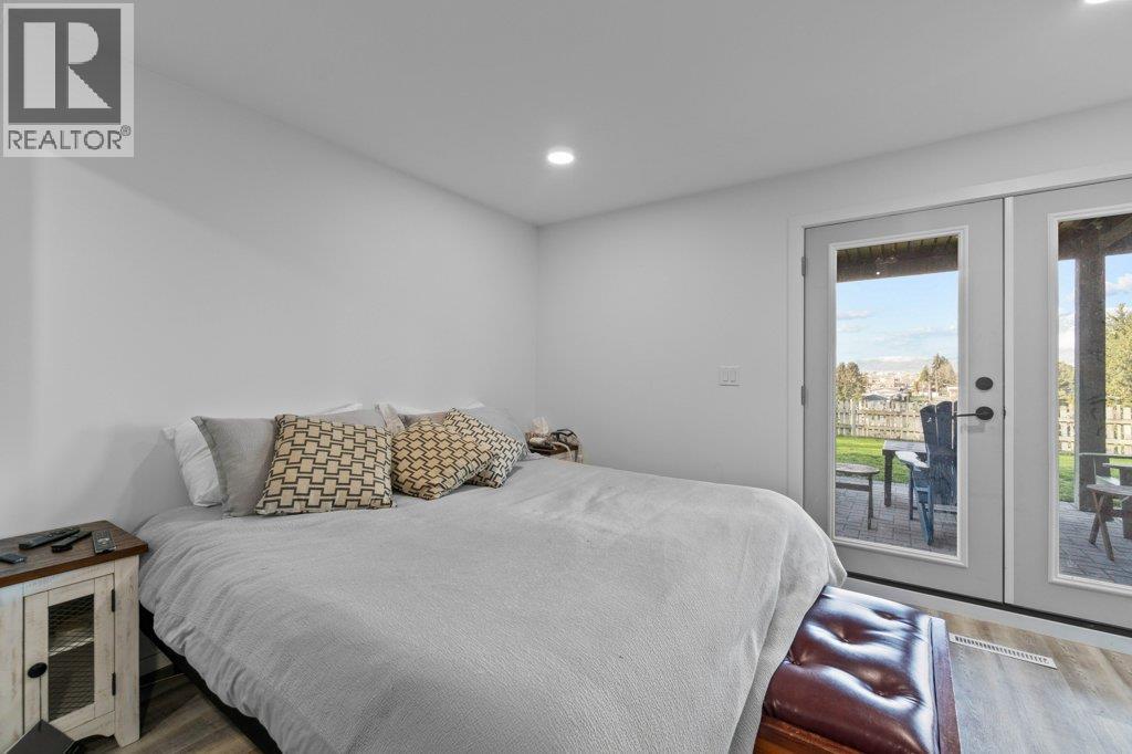 1321 10 Avenue NE - 21