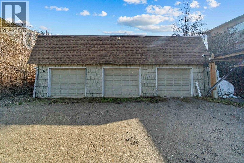 1321 10 Avenue NE - 65