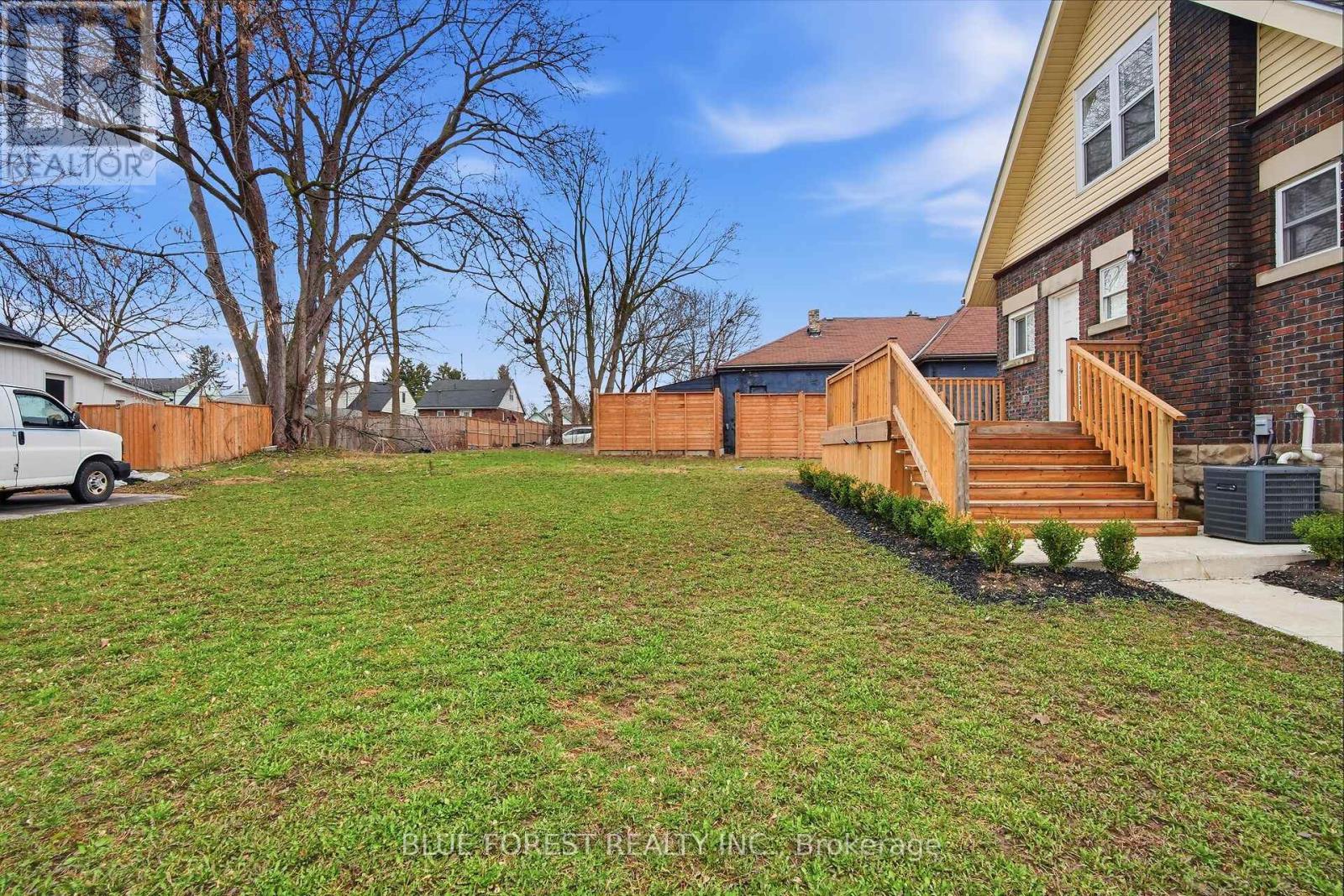 178 THOMPSON ROAD - 28