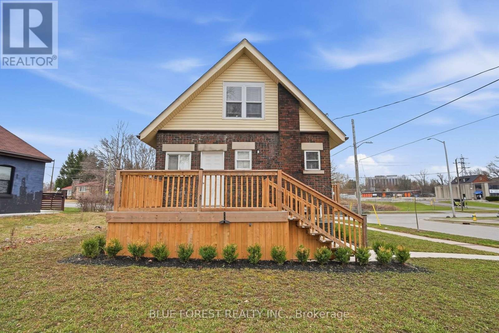 178 THOMPSON ROAD - 29