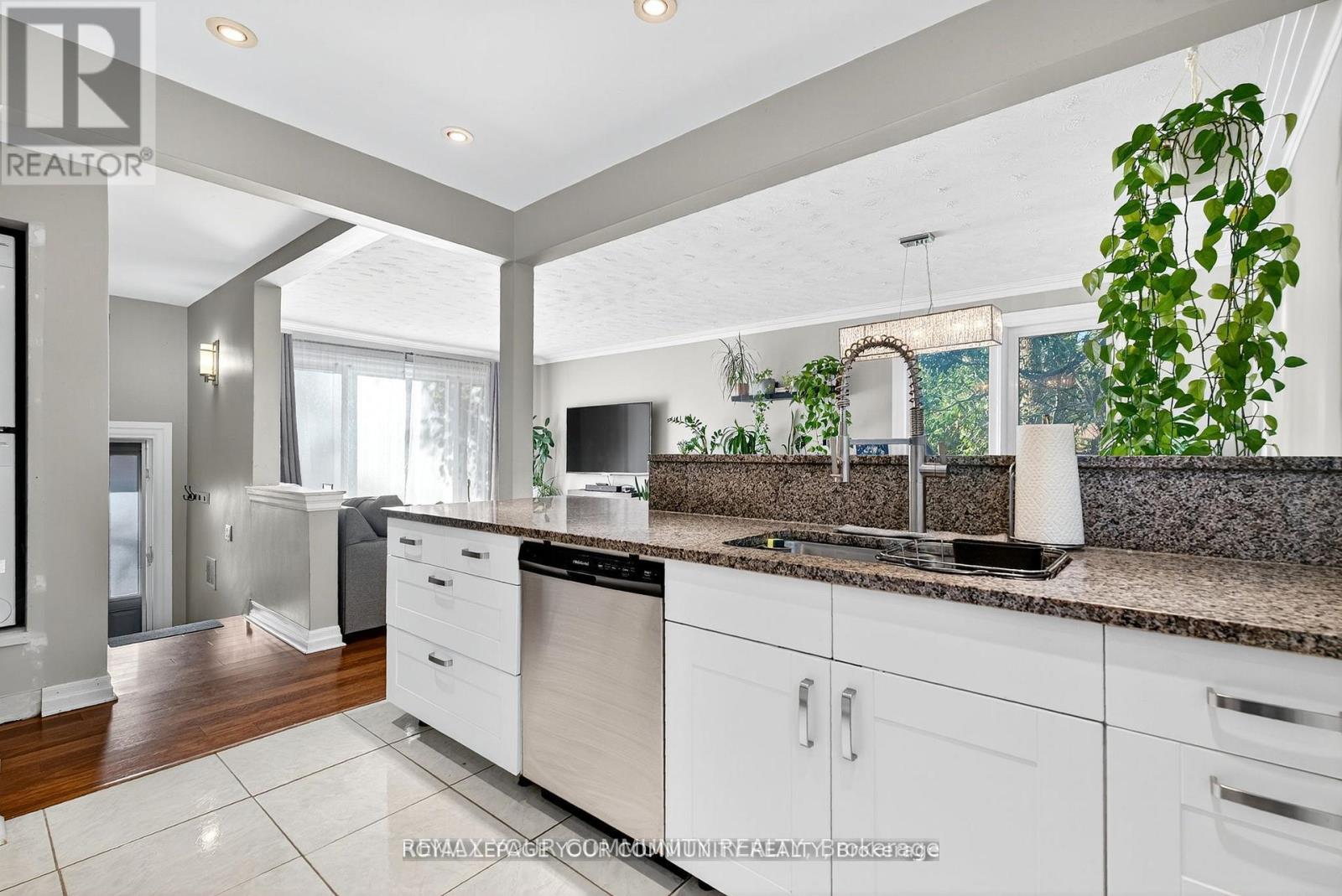 67 MONKSWOOD CRESCENT - 15