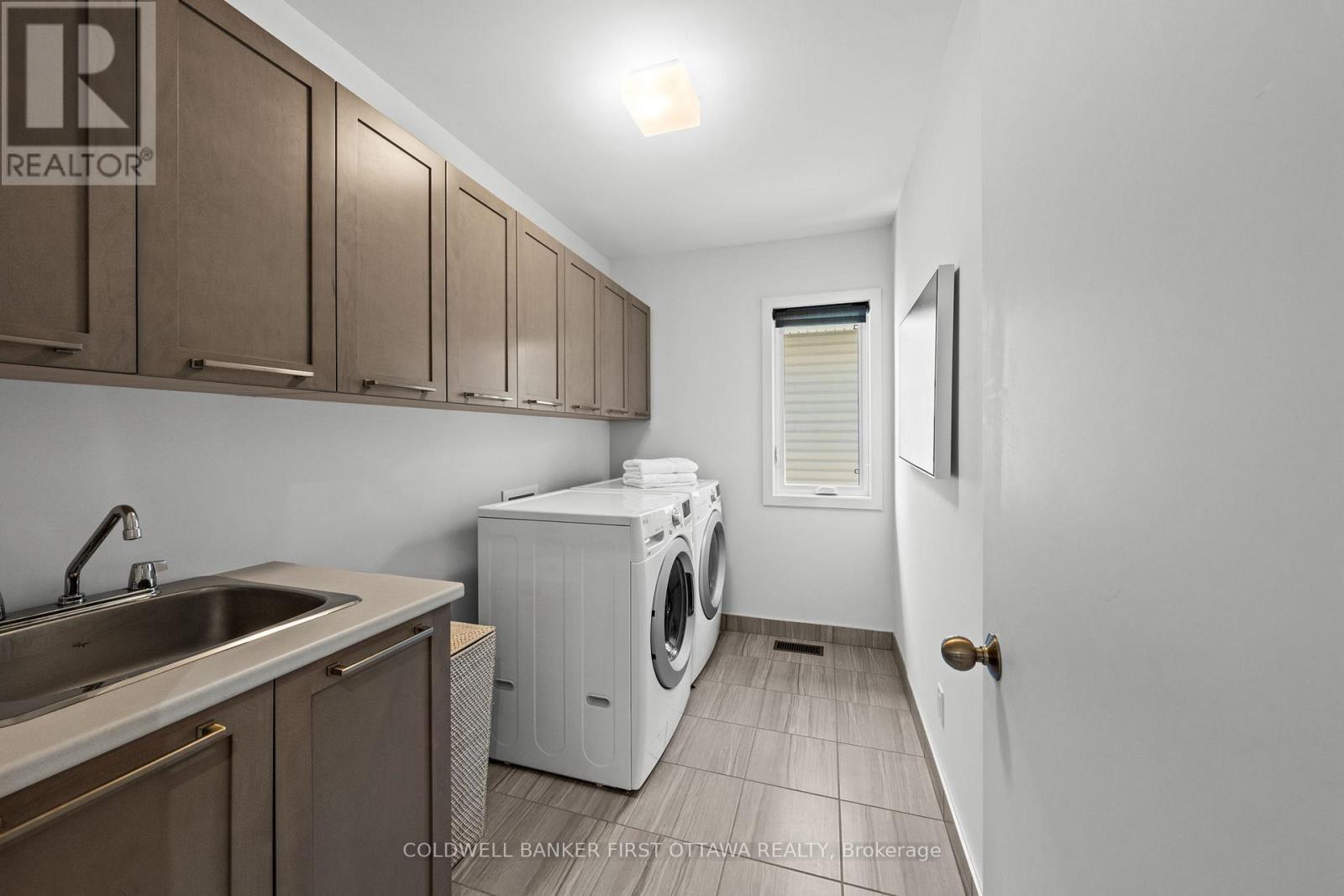 616 SUMMERHILL STREET - 28
