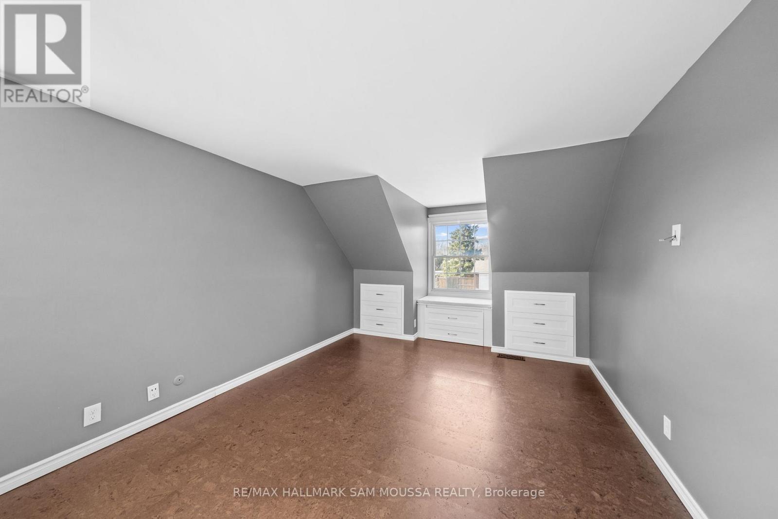 2750 CONSUL AVENUE - 21