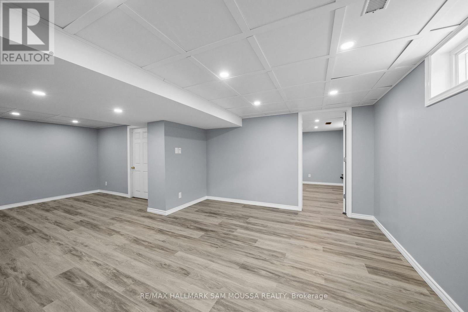 2750 CONSUL AVENUE - 32