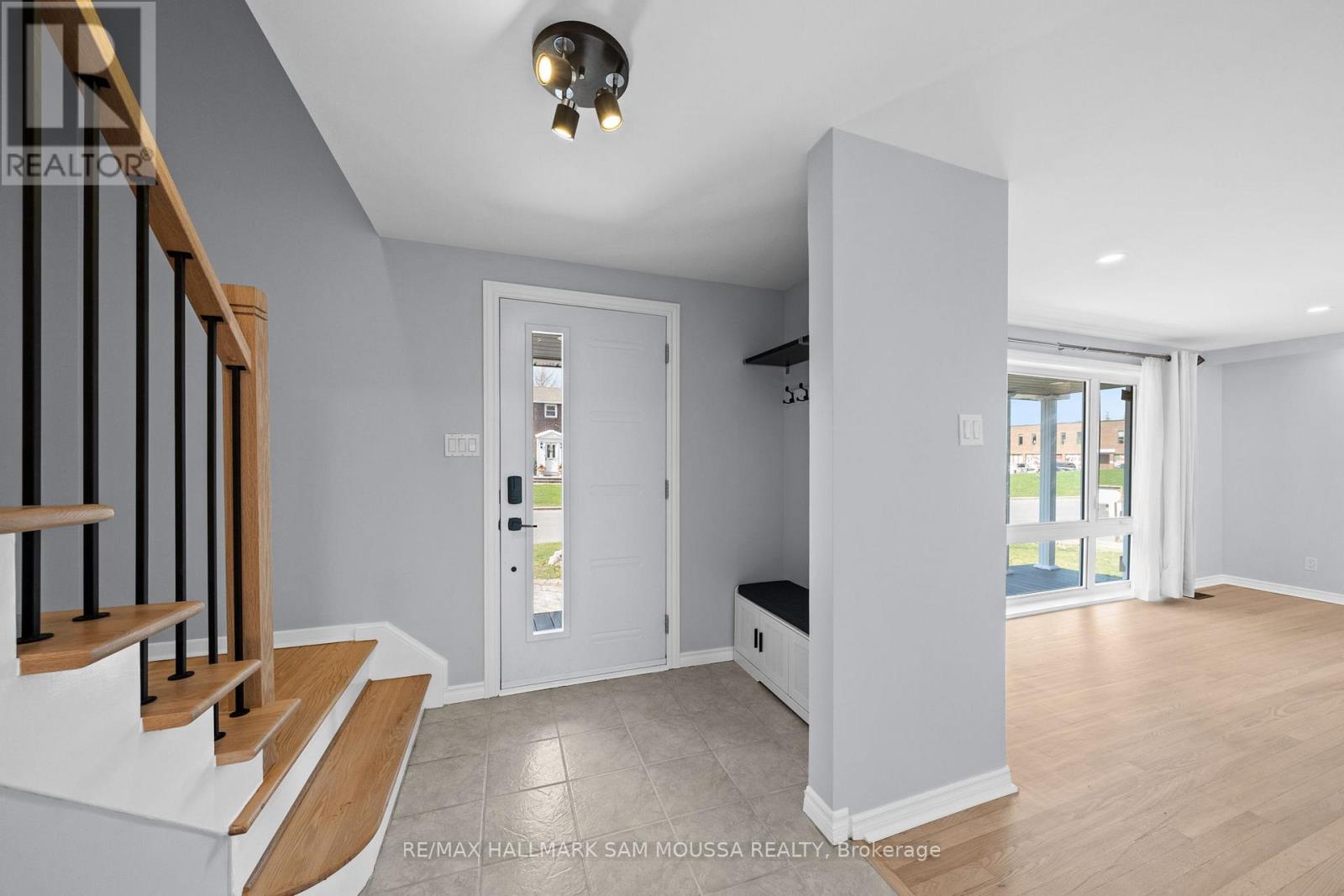 2750 CONSUL AVENUE - 6