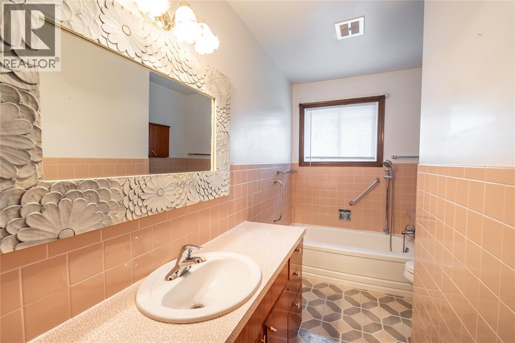 1003 MICHIGAN AVENUE - 14
