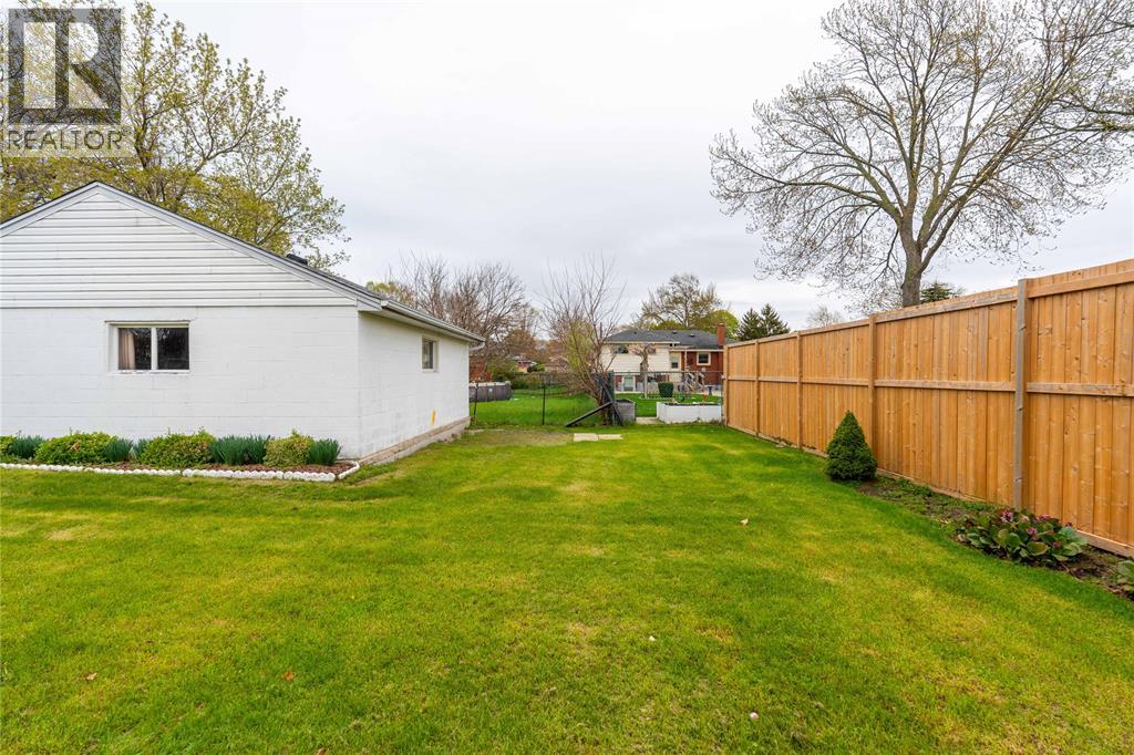 1003 MICHIGAN AVENUE - 34