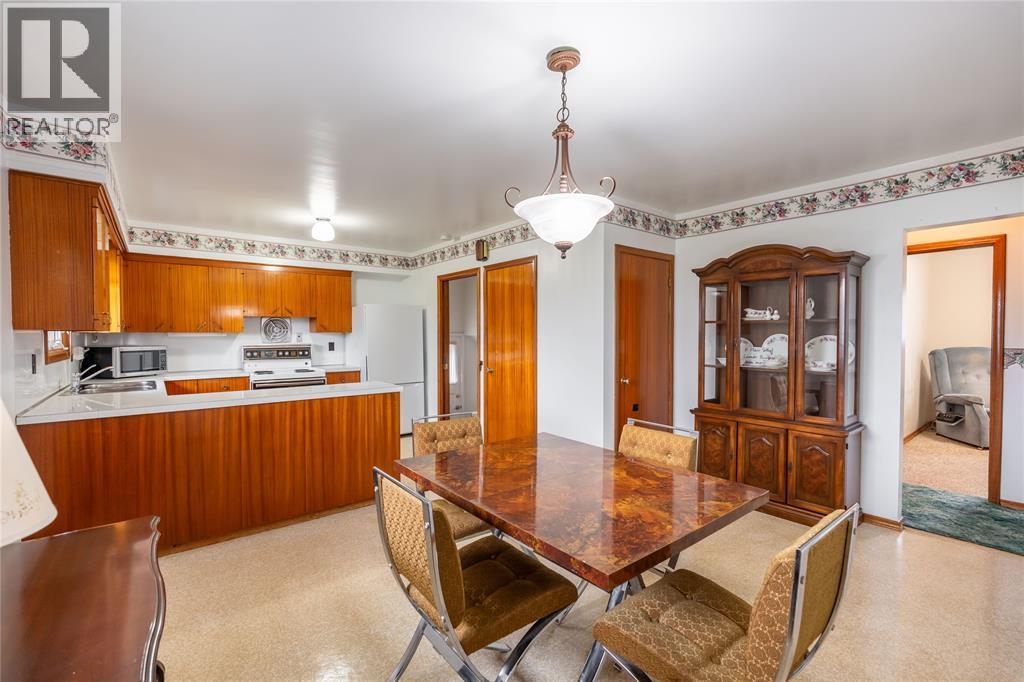 1003 MICHIGAN AVENUE - 8