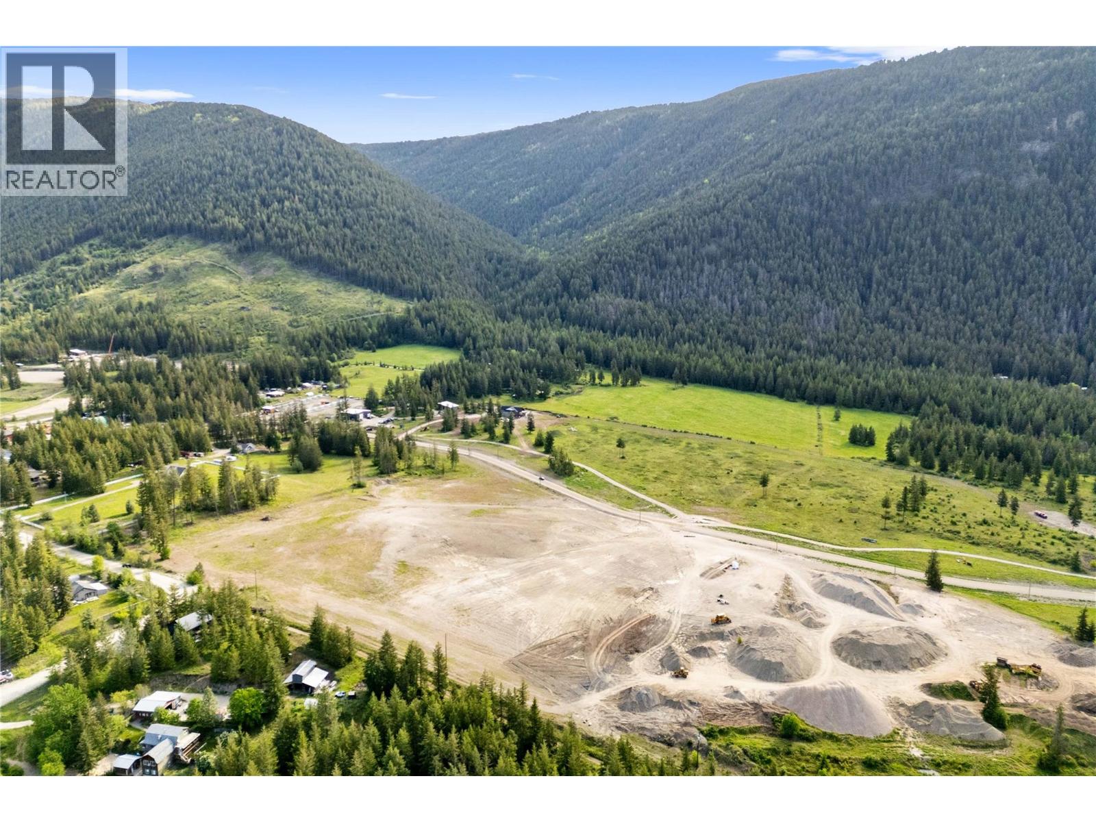 3694 Ford Road, Tappen