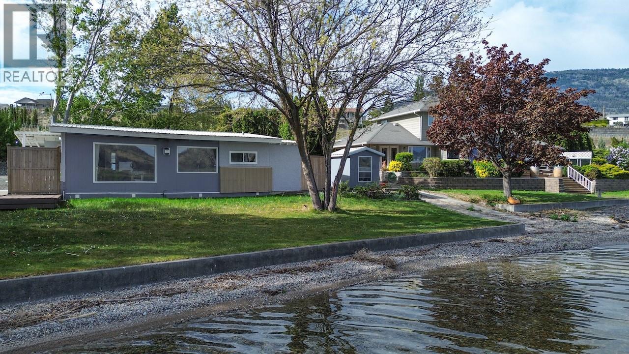 8405 104th Avenue, Osoyoos