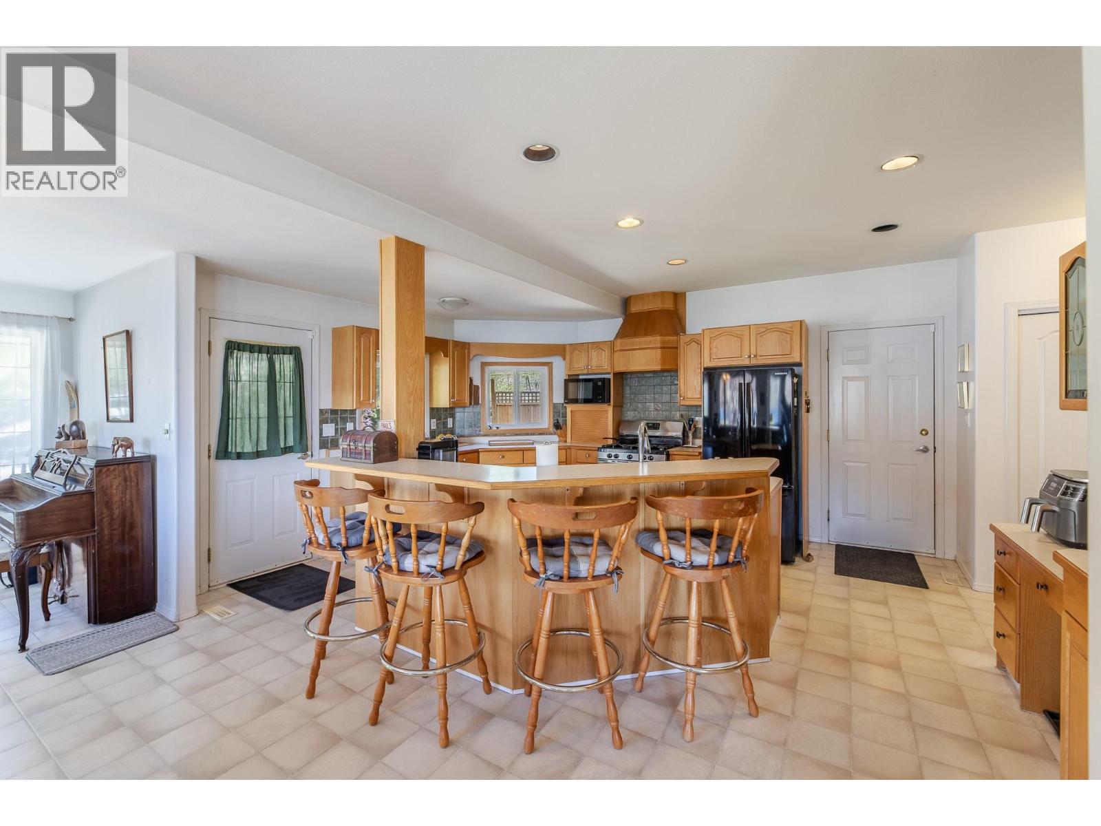 8405 104th Avenue, Osoyoos