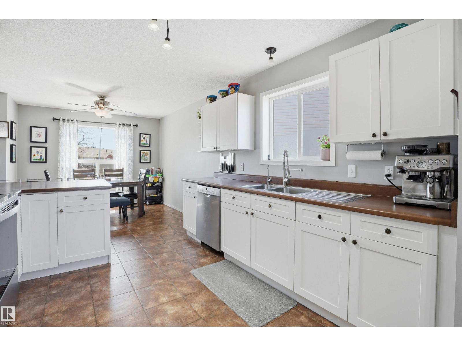 112 BROOKVIEW WY, Stony Plain