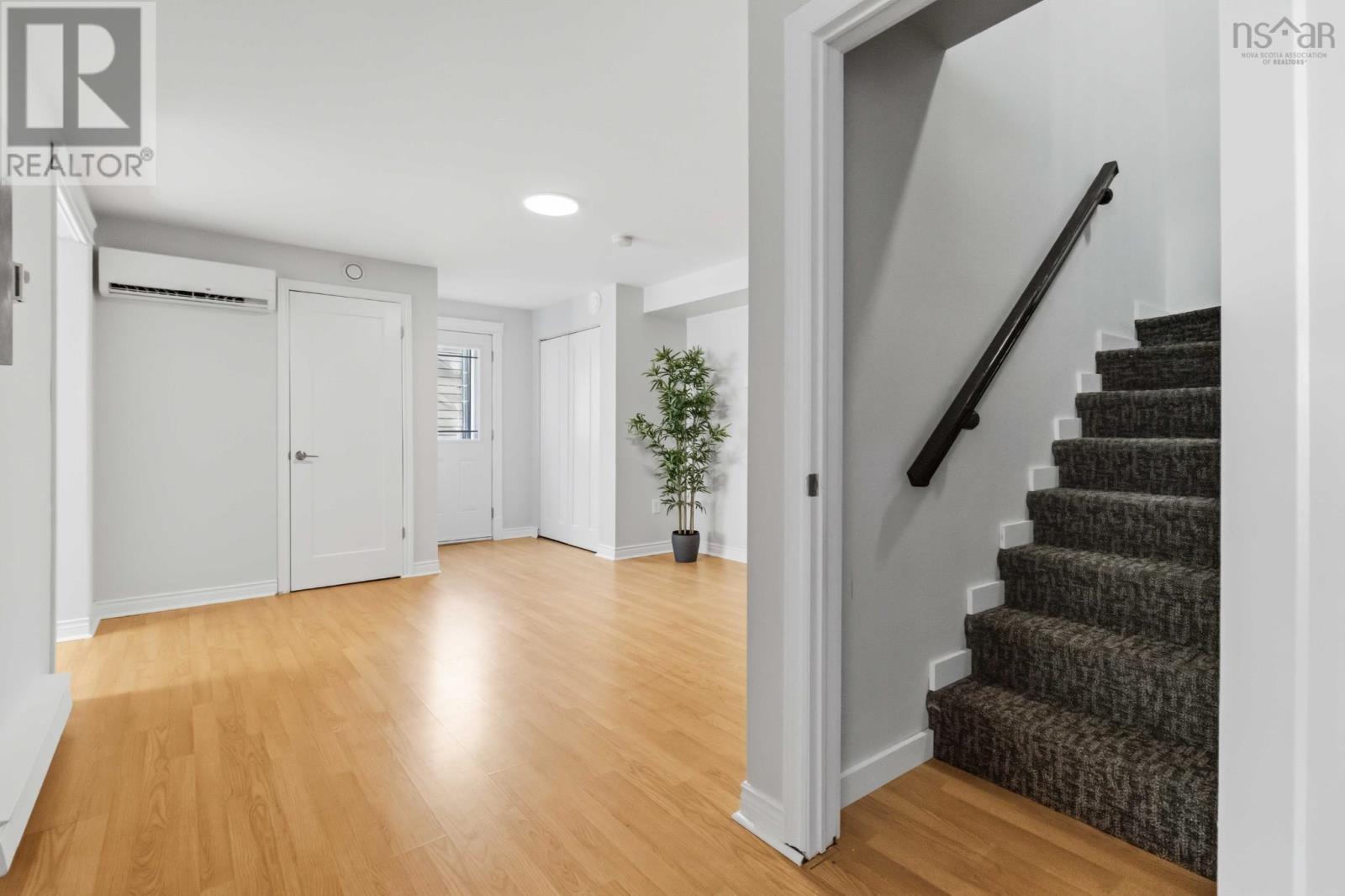 Property 21 of 41 of 7A Short Street