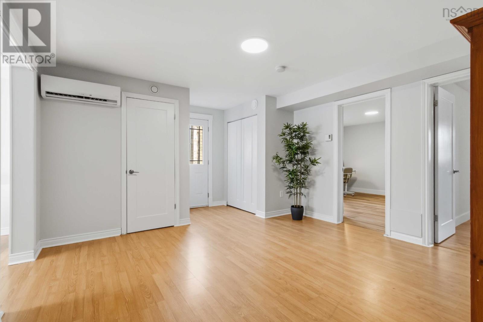 Property 22 of 41 of 7A Short Street