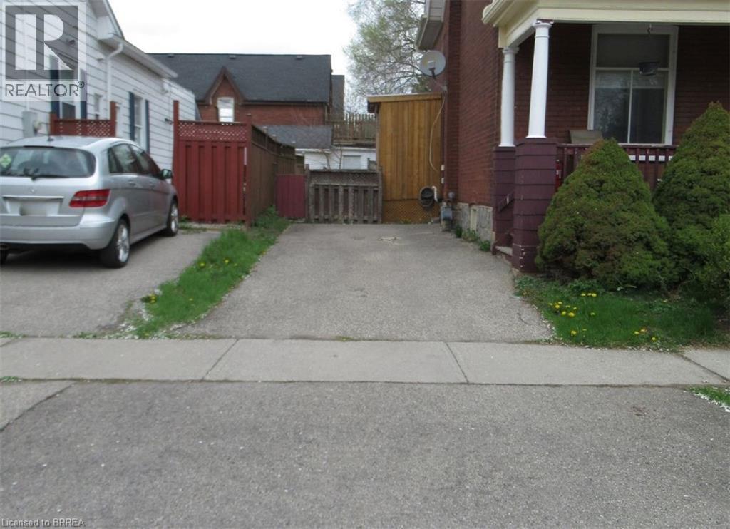 196 WELLINGTON Street, Brantford, Ontario, N3S3Z2 — Photo 4